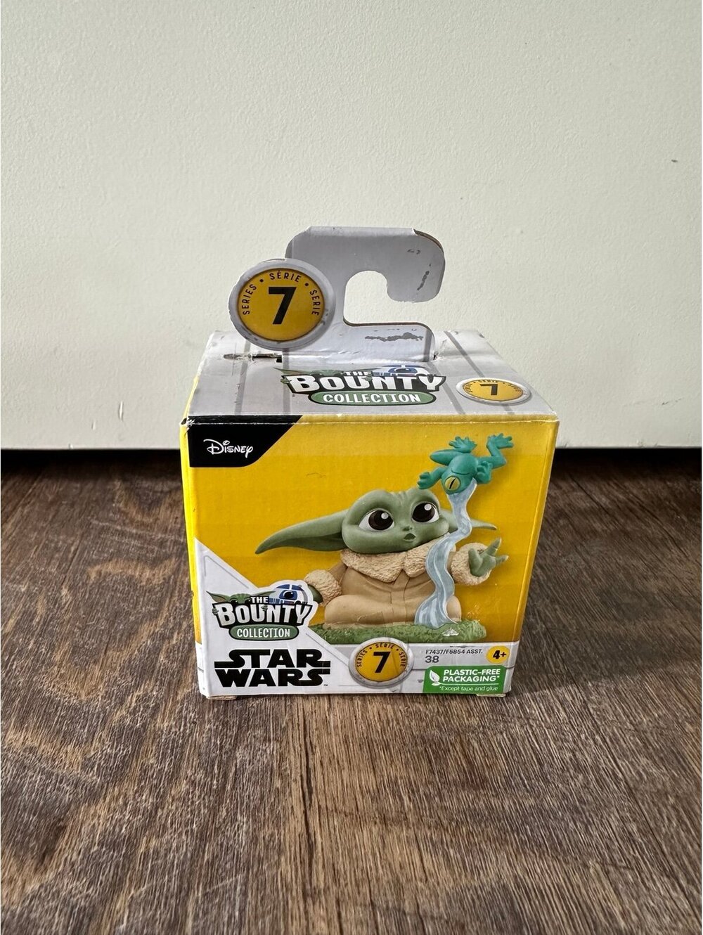 Disney Star Wars The Bounty Collection Grogu (Baby Yoda) Series 7 Figure – New
